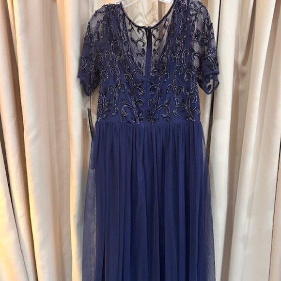 Papell Studio Beaded Mesh Gown NWT from Macy's Size 16 - Picture 1 of 4